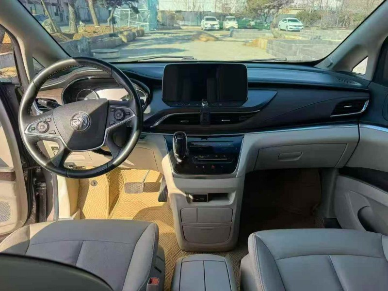 东营21年别克GL84