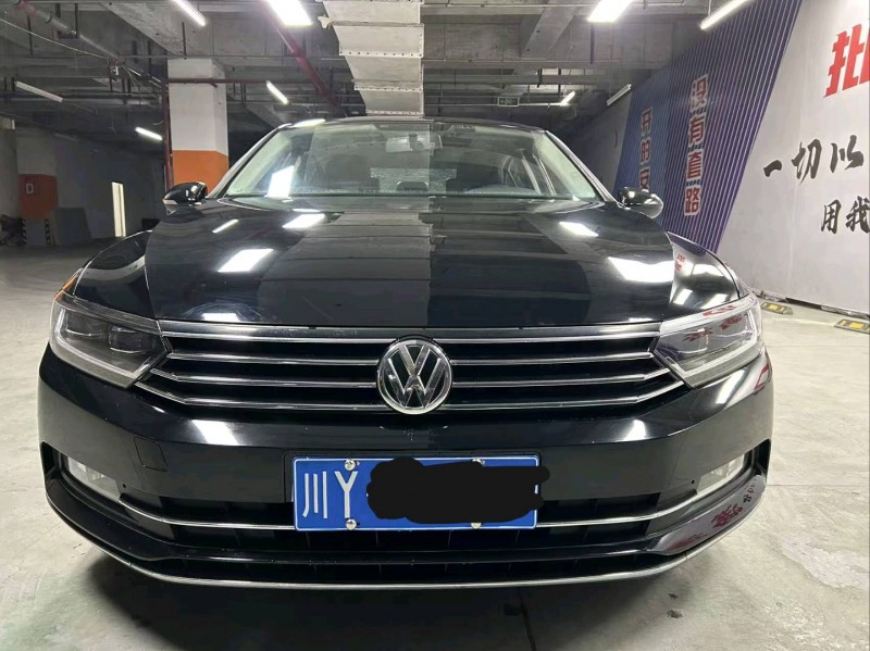 成都17年大众迈腾1