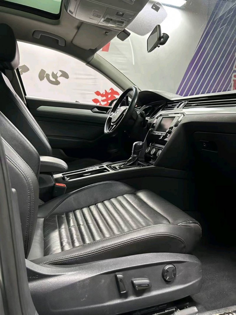 成都17年大众迈腾7