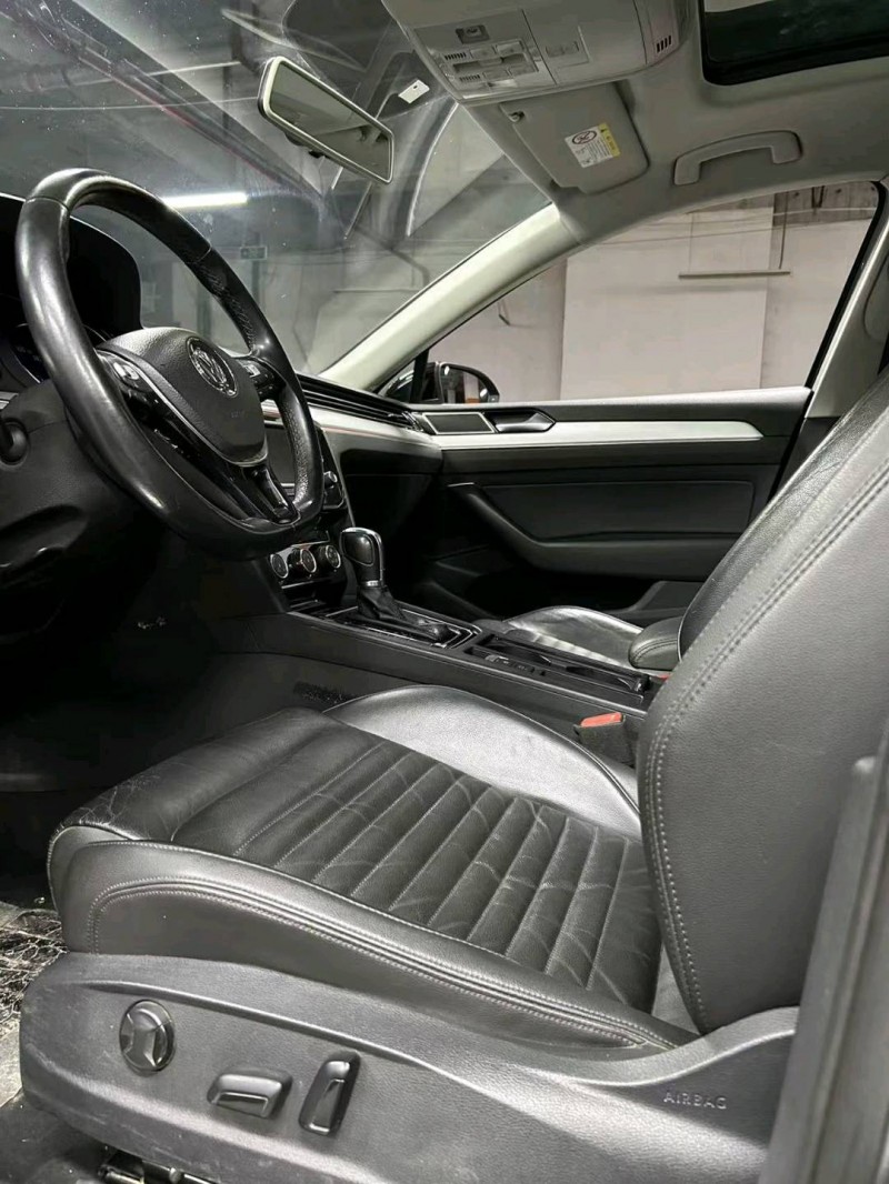 成都17年大众迈腾8