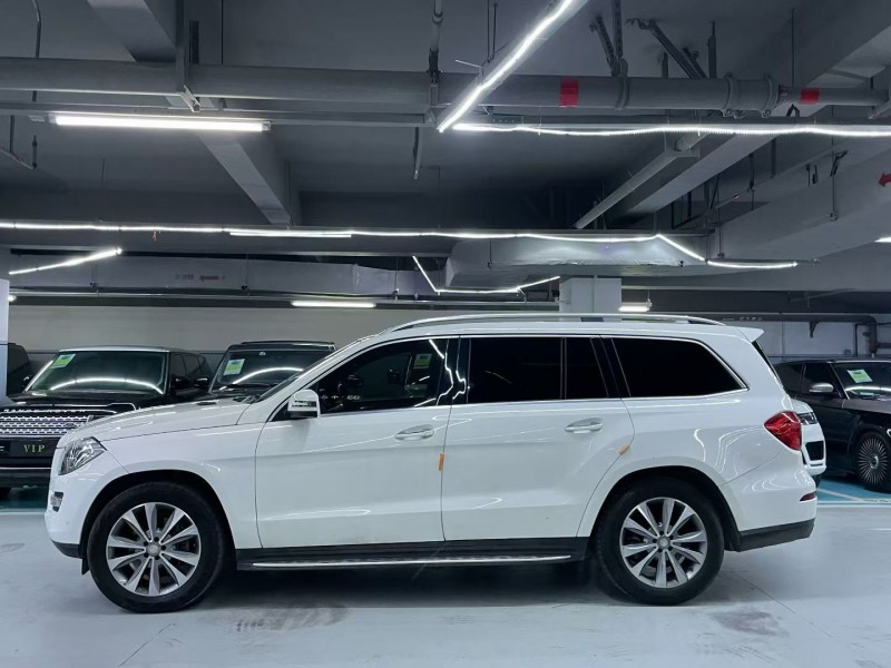 深圳14年奔驰GL8