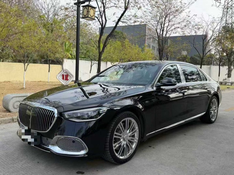 佛山25年奔驰迈巴赫S级2