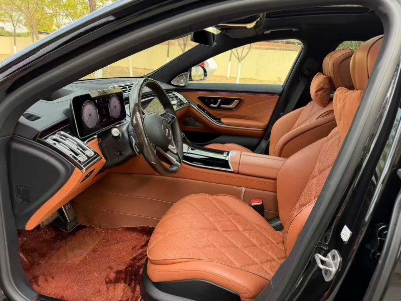 佛山25年奔驰迈巴赫S级6