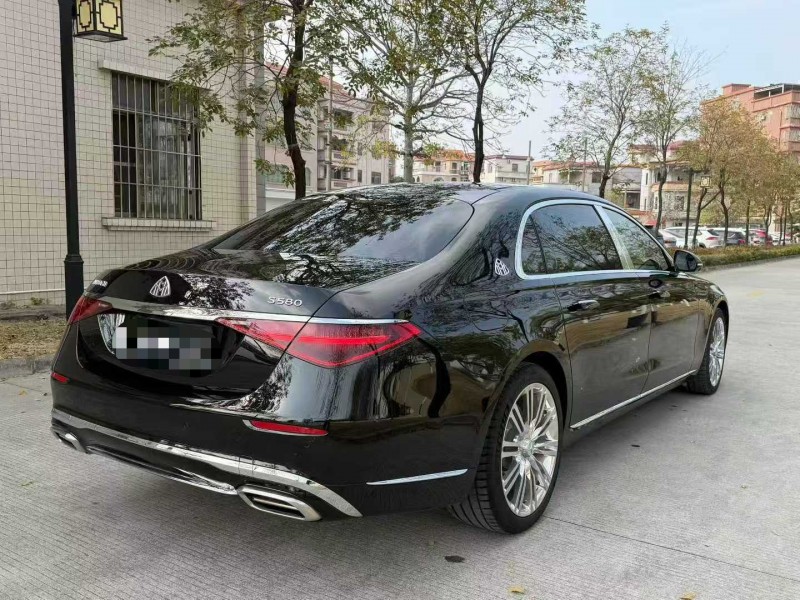 佛山25年奔驰迈巴赫S级8