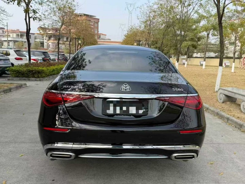 佛山25年奔驰迈巴赫S级9
