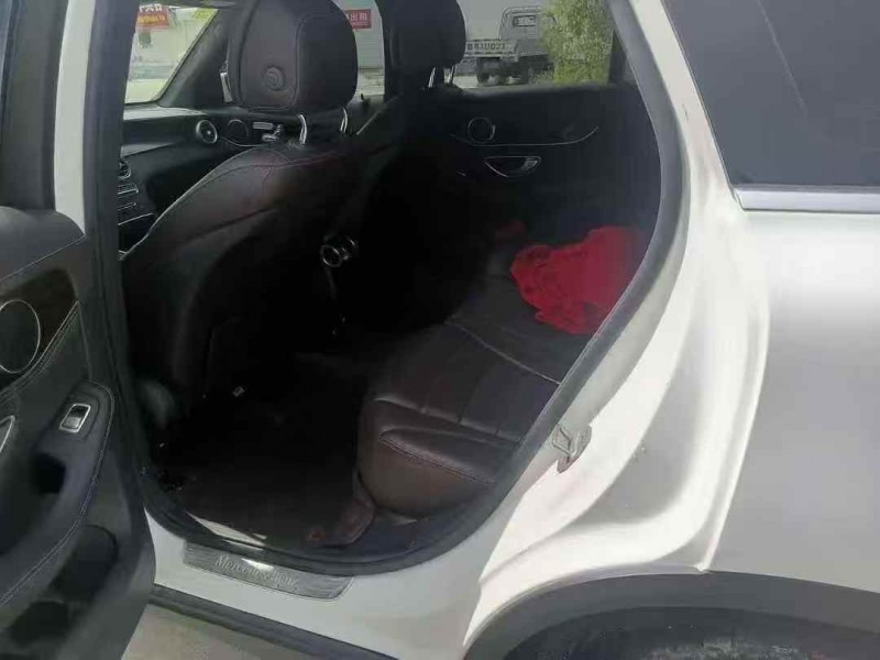 潍坊19年奔驰GLC4