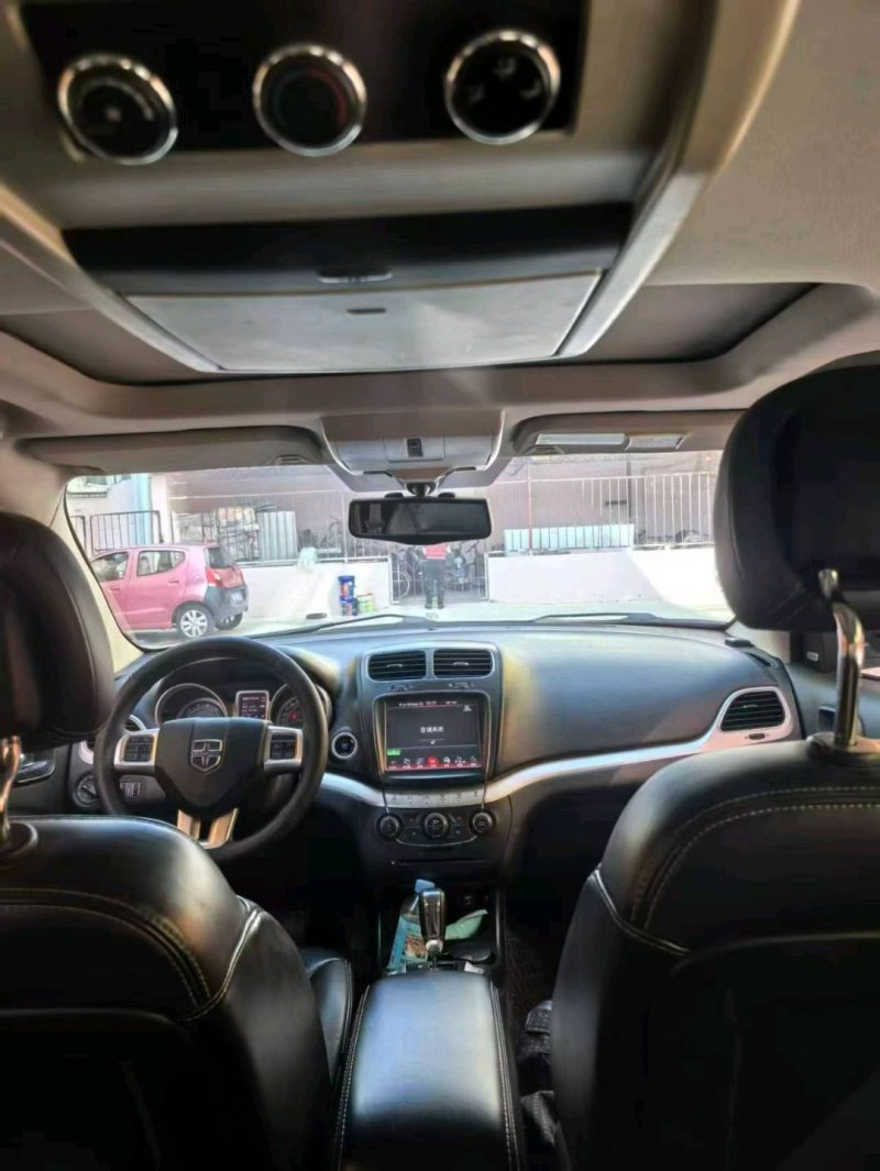 晋中13年道奇酷威5