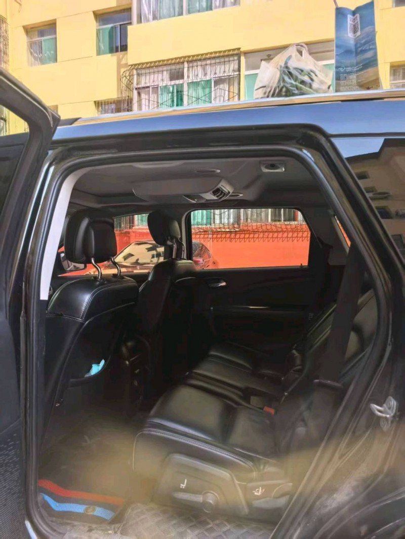 晋中13年道奇酷威6