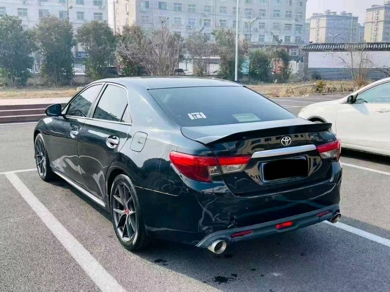 潍坊16年丰田锐志5