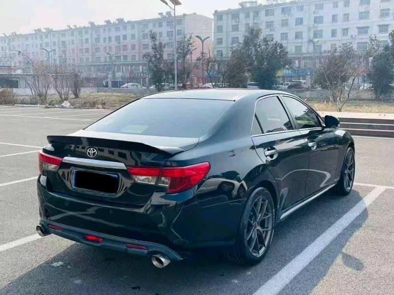 潍坊16年丰田锐志6