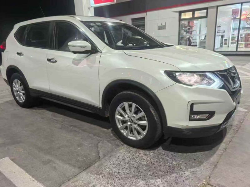 保定19年日产奇骏2