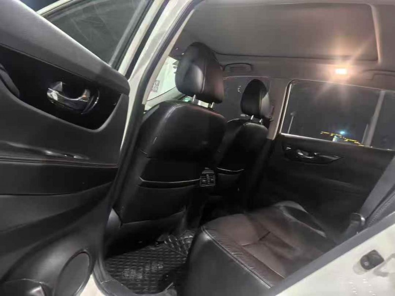 保定19年日产奇骏4