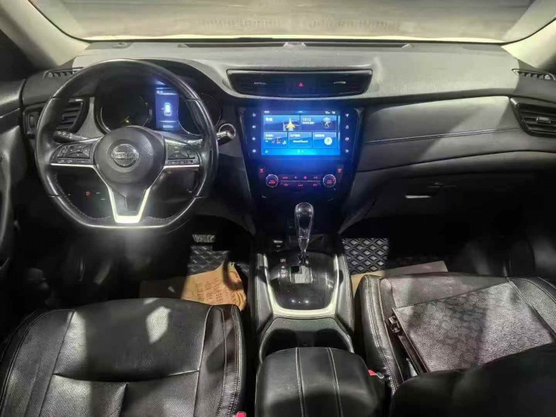 保定19年日产奇骏5