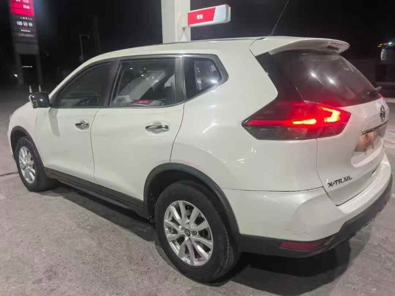 保定19年日产奇骏7