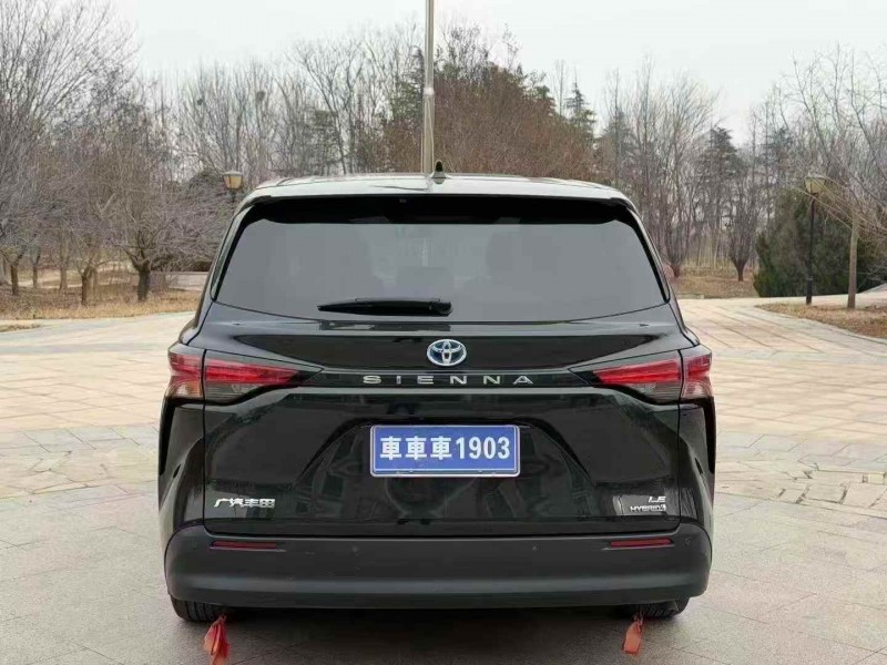 潍坊23年丰田塞纳9