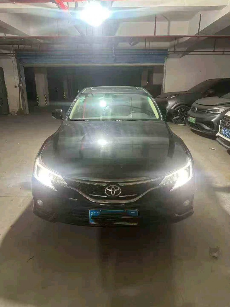 苏州16年丰田锐志1