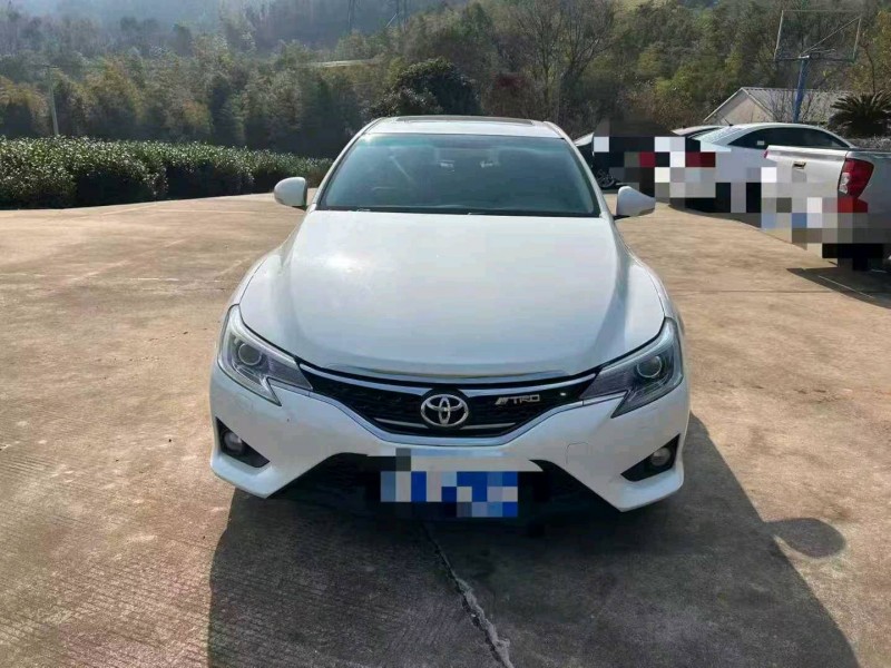 无锡15年丰田锐志1