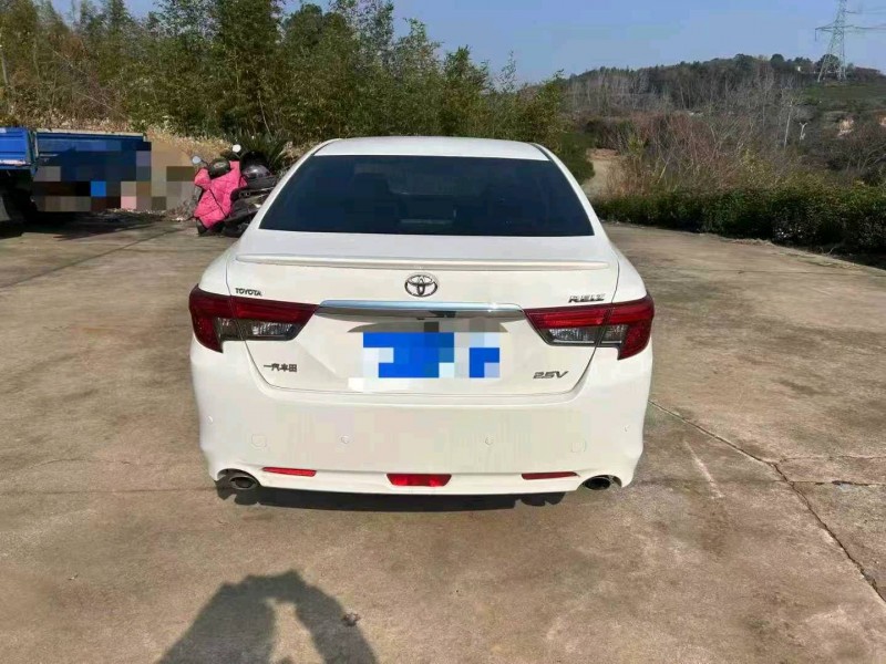 无锡15年丰田锐志6