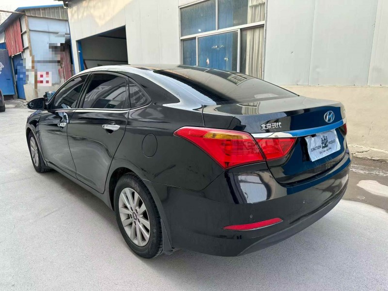 潍坊15年现代名图7