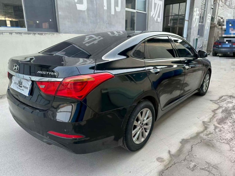 潍坊15年现代名图8