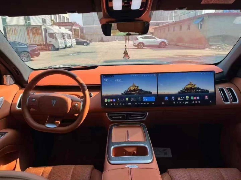 淄博25年长安汽车深蓝6