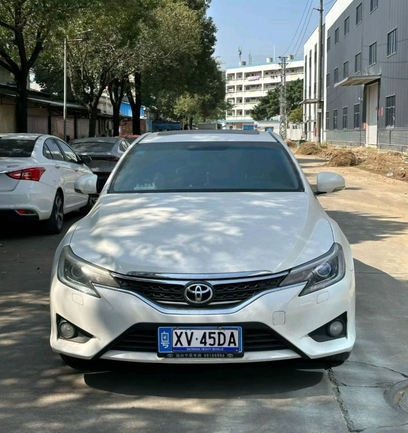 中山14年丰田锐志1