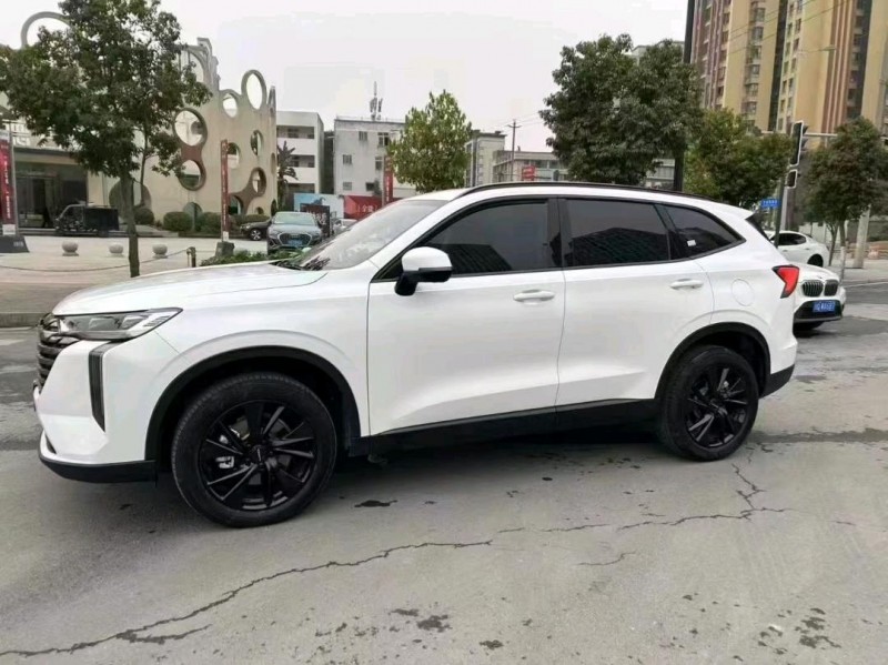 德阳25年哈弗H68