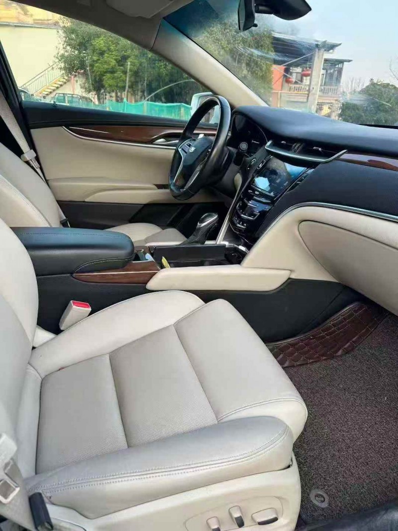 赣州18年凯迪拉克XTS4