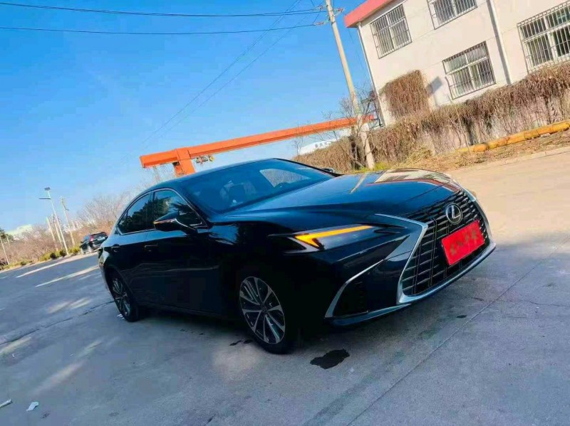 淄博25年雷克萨斯ES2