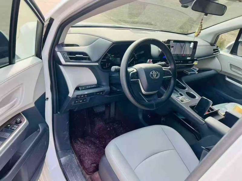 济宁25年丰田格瑞维亚7