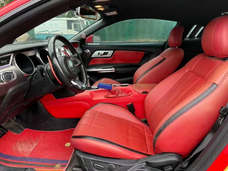 焦作19年福特野马3