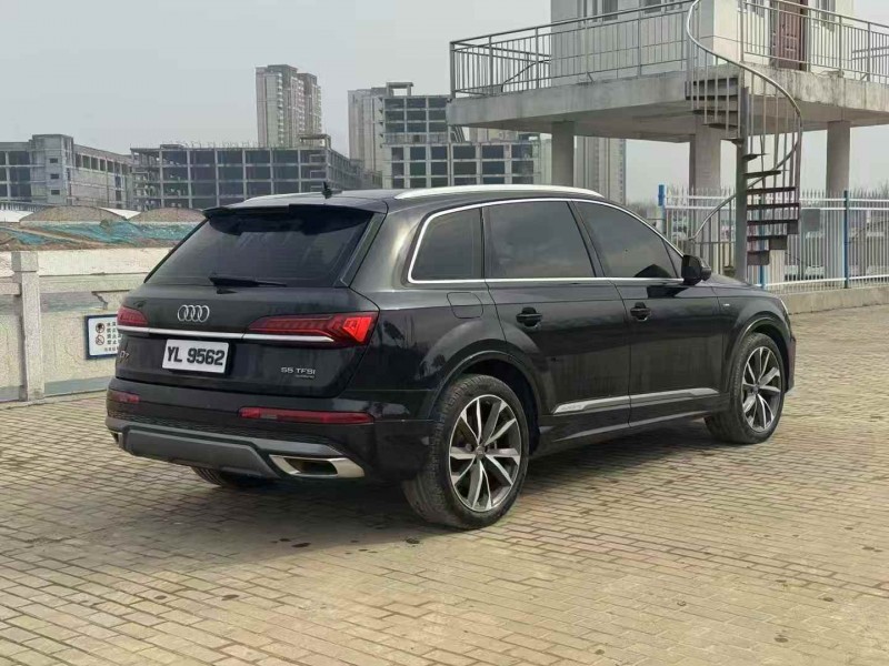 东营21年奥迪Q78