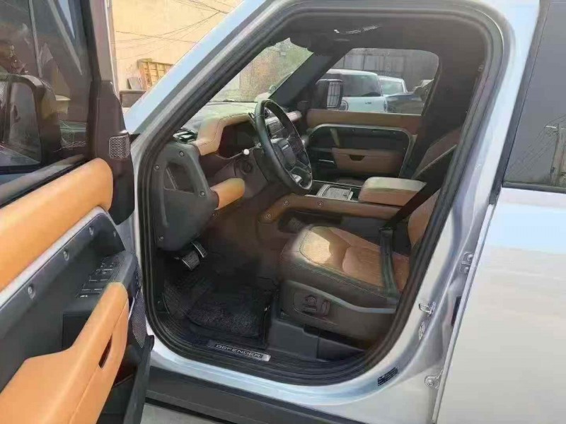 枣庄23年路虎卫士4