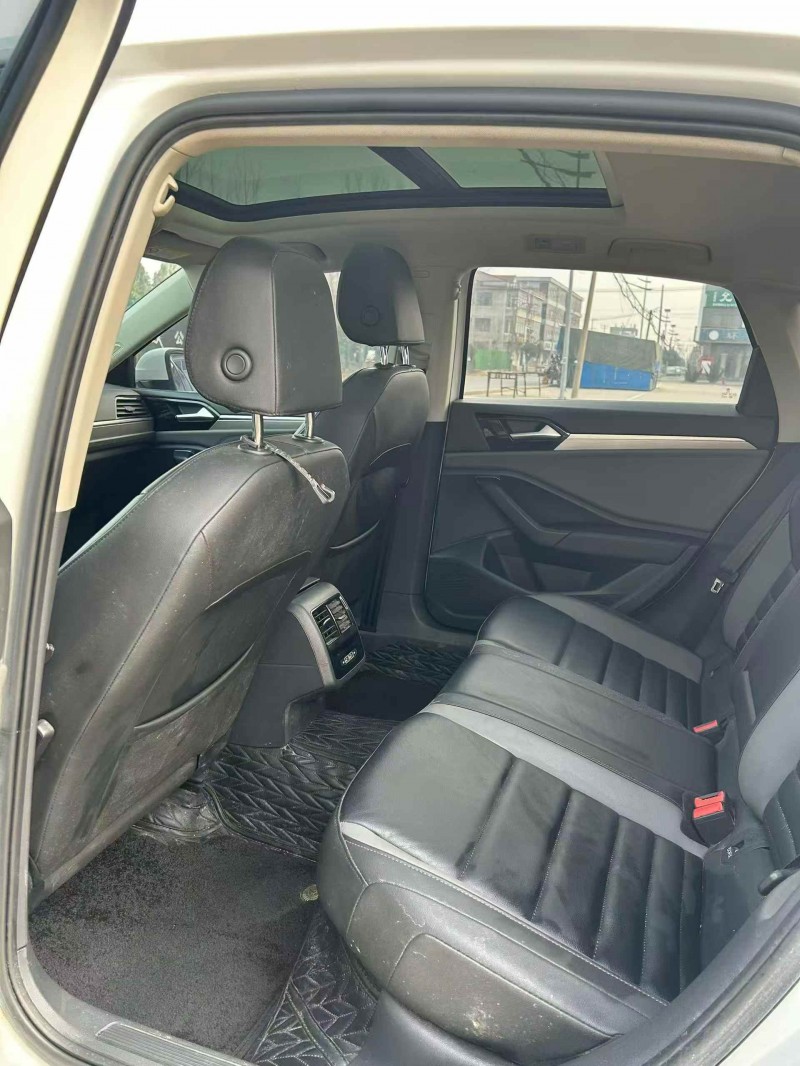 东营20年大众速腾6