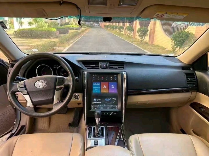 东莞12年丰田锐志4