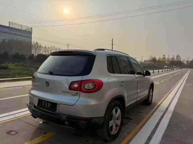 菏泽12年大众途观9