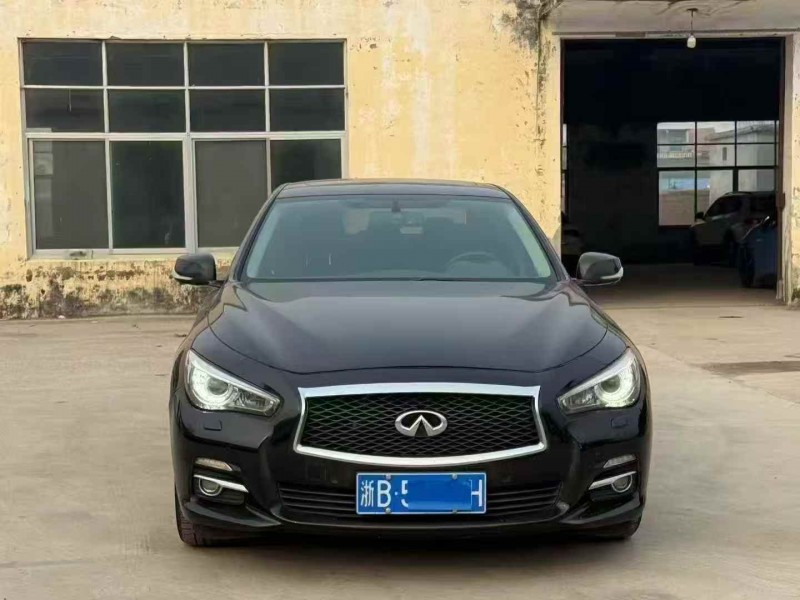 济宁17年英菲尼迪Q50L1