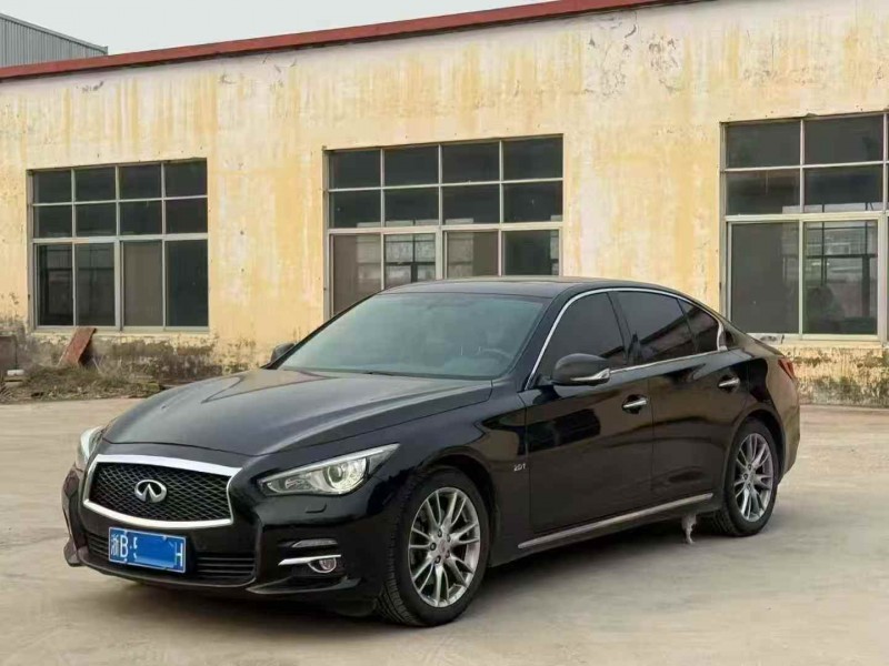 济宁17年英菲尼迪Q50L3