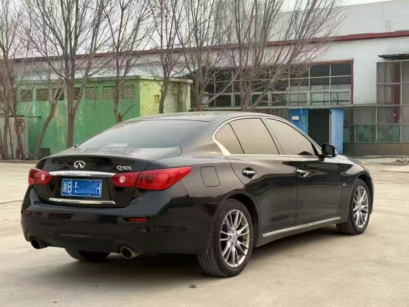 济宁17年英菲尼迪Q50L7