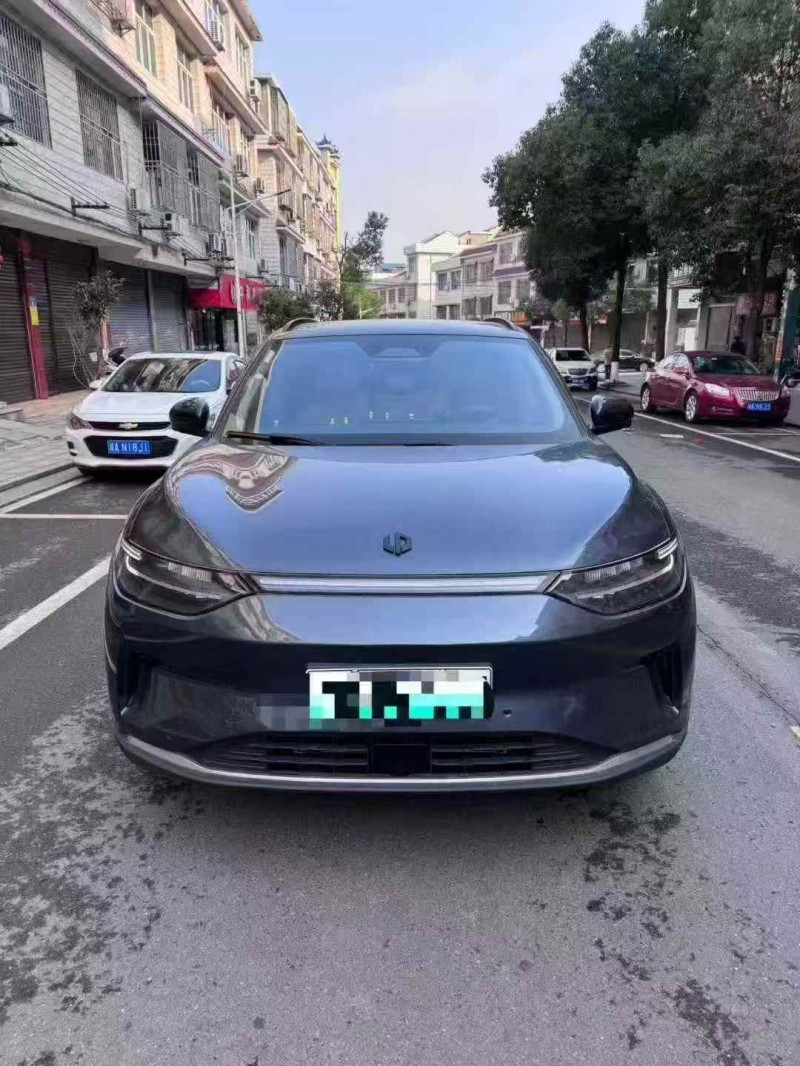 邵阳24年零跑汽车C111