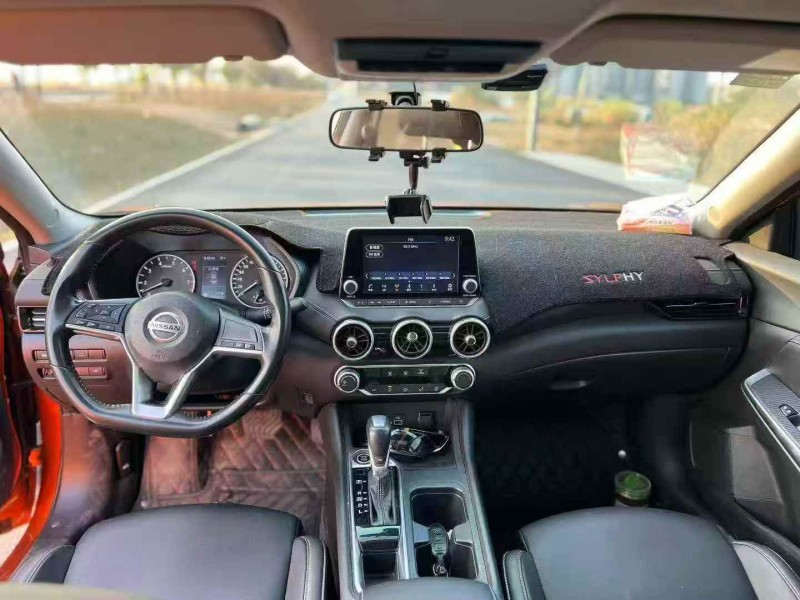 珠海20年日产轩逸5