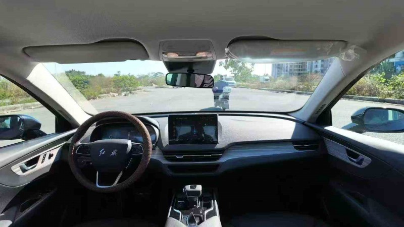 柳州25年红旗E-QM55