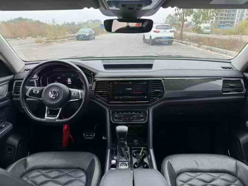 钦州19年大众途昂4