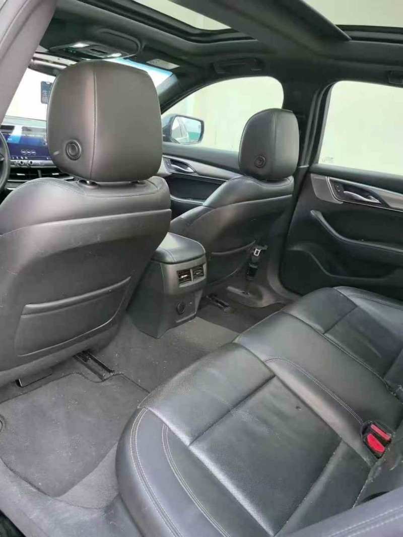 淄博20年凯迪拉克CT54