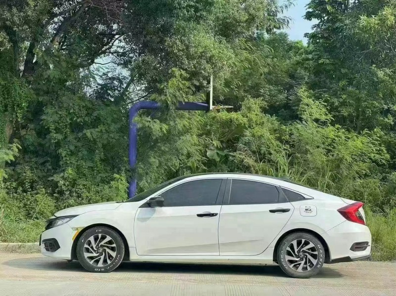 汕头19年本田思域3