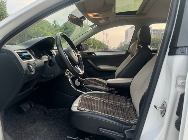 汕头18年斯柯达昕动4