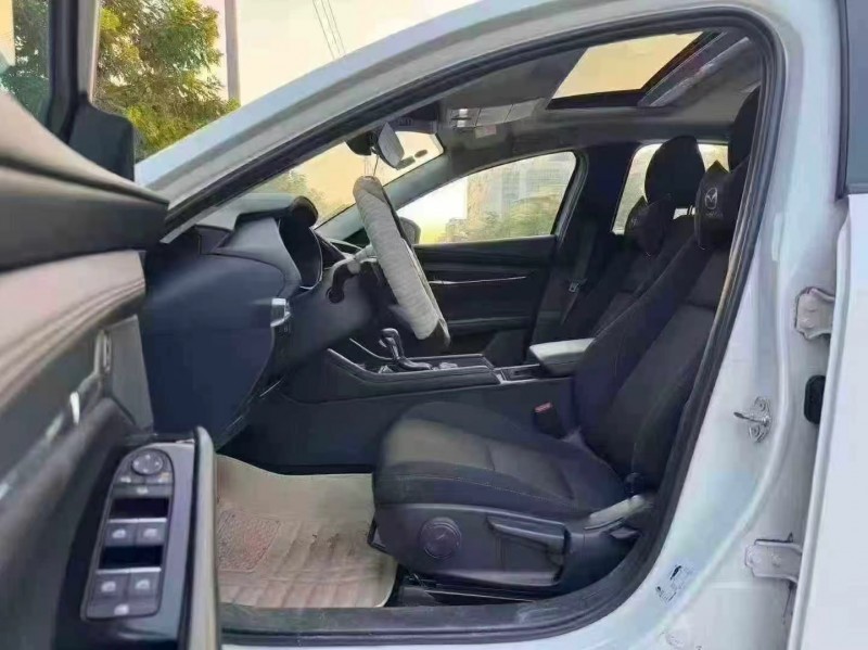 汕头23年马自达昂克赛拉4