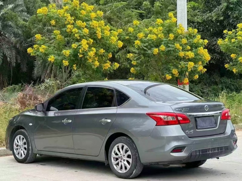 汕头21年日产轩逸7