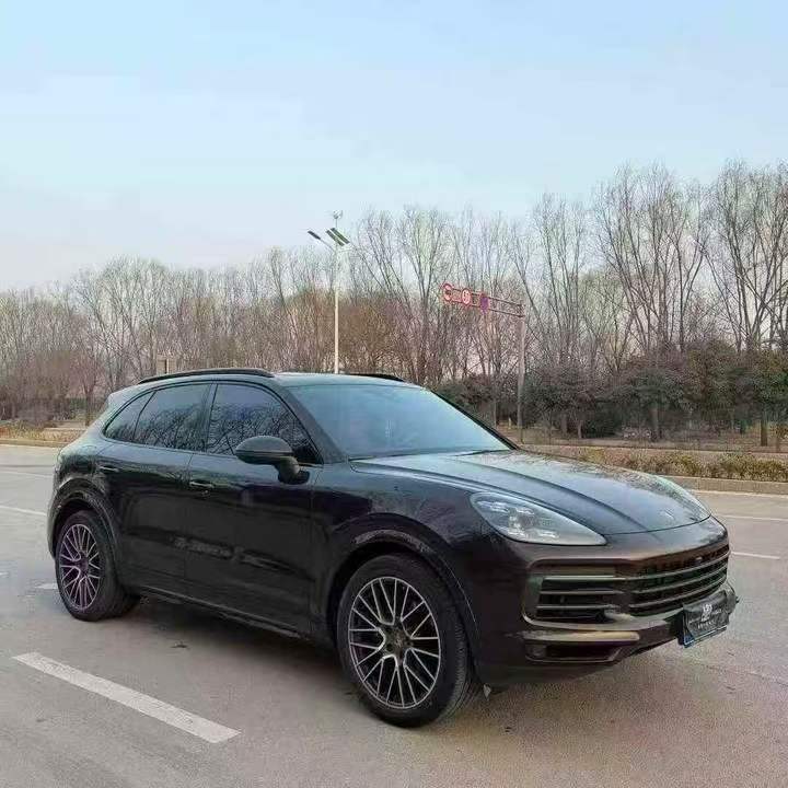 东营23年保时捷卡宴2