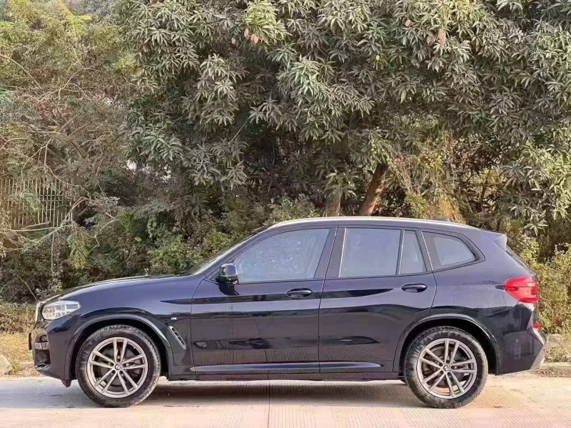 汕头19年宝马X33